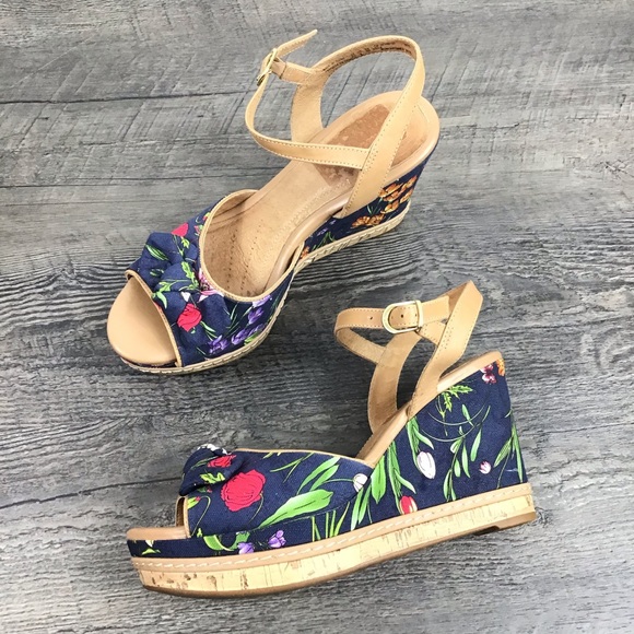 Clarks Shoes - CLARKS | Floral Wedge Platform Sandals